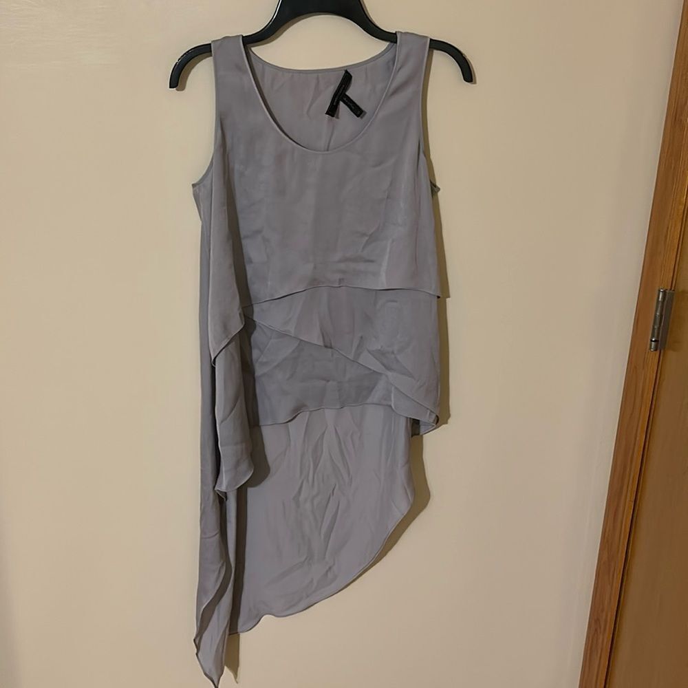 BCBGMAXAZRIA Grey layered and asymmetric tunic XS